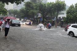 Đà Nẵng: Học sinh đi học trở lại từ 17-10