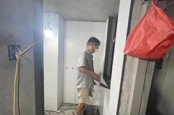 'Đại công trường' chung cư mini cấp tập xây dựng cả ngày lẫn đêm sau vụ cháy