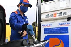 Thuế bảo vệ môi trường đối với xăng, dầu có thể tiếp tục giảm đến hết năm 2024