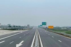 Tạm dừng khai thác một số đoạn tuyến, phục vụ khánh thành cao tốc qua Thanh Hóa, Nghệ An