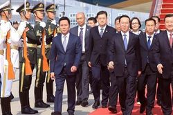 Lễ đón Chủ tịch nước Võ Văn Thưởng tại Sân bay Bắc Kinh