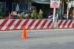 Tông vào dải phân cách, 3 thanh niên đi xe máy tử vong tại chỗ