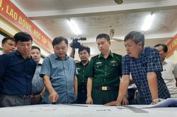 Chạy đua thời gian 'vàng' tìm kiếm 13 ngư dân Quảng Nam mất tích trên biển
