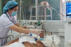 Mắc uốn ván sau khi cắt trĩ tại nhà, phải nhập viện cấp cứu