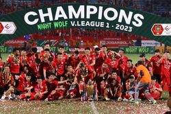 Bình luận viên Quang Huy: 'V-League cần được đánh thức'