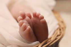 Truy tố bảo mẫu vô ý gây nên cái chết của bé 7 tháng tuổi