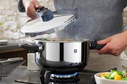 Nguy hiểm rình rập từ phòng bếp