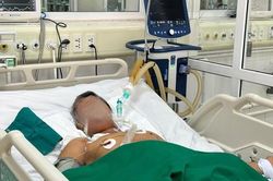 Mắc uốn ván phải thở máy do tự cắt trĩ tại nhà