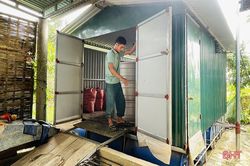 Nhà phao chống lũ được người dân Hương Khê sử dụng thế nào?