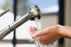 Tập trung nhanh nhất cấp nước ổn định trở lại cho người dân KĐT Thanh Hà