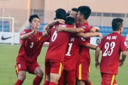Đứng dậy sau trận thua đậm 0-6, đội Việt Nam làm nên lịch sử khi thắng đội chủ nhà giải châu Á và đoạt vé tới World Cup