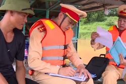 Nỗ lực giảm thiểu tai nạn giao thông đường thủy vào mùa mưa bão