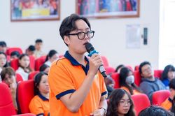 Nhiều sinh viên ra trường chê việc lương thấp, 'kén cá chọn canh'