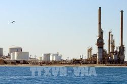 Lo ngại nguồn cung, giá dầu thế giới tăng khoảng 2%