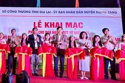 Gia Lai: Đưa hàng Việt về miền núi huyện Mang Yang