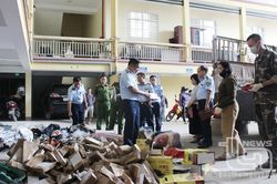 Tiêu hủy hàng nghìn tang vật vi phạm hành chính