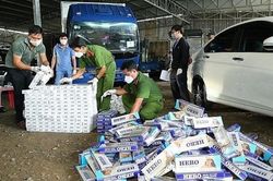Thường xuyên trao đổi tình hình, chia sẻ thông tin để chống buôn lậu thuốc lá, đường cát