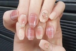 Các mẫu nail đẹp cho chị em thêm nổi bật ngày 20/10