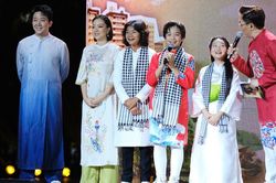 Trấn Thành gây bất ngờ khi lần đầu thể hiện ca khúc 'Bài ca đất phương Nam'
