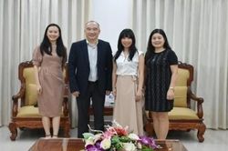Lãnh đạo Ủy ban Nhà nước về người Việt Nam ở nước ngoài tiếp nữ nghị sĩ Pháp gốc Việt Stéphanie Đỗ