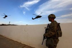 Quân đội Mỹ bị tấn công từ cả Iraq, Syria lẫn Yemen, căng thẳng gia tăng ở Trung Đông