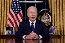 Tổng thống Biden kêu gọi viện trợ thêm cho Israel và Ukraine