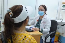 Nguy hiểm tính mạng vì uống cỏ mực, viên uống trắng da