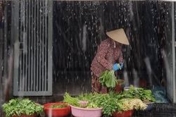 Dưới mái hiên nhà mẹ