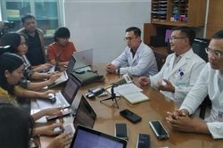 Vụ 2 người tử vong sau khi uống sữa: Nhiều khả năng bệnh nhân đã tiếp xúc chất kịch độc