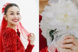 Siêu mẫu Thanh Hằng hé lộ bí mật khó đỡ đằng sau bức ảnh lãng mạn trong lễ ăn hỏi