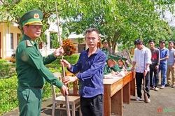 Bộ đội Biên phòng tỉnh Kon Tum thu hồi 73 khẩu súng tự chế