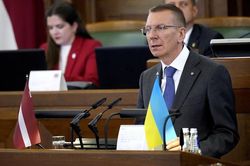 Nước thành viên NATO cảnh báo chặn tàu Nga trên biển Baltic
