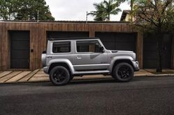 Suzuki Jimny có thêm phiên bản mới, giá hơn 960 triệu đồng