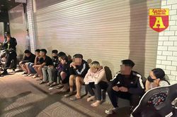 Lực lượng 141 trắng đêm tuần tra, vây bắt 'quái xế'