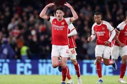 Tân binh đắt giá nhất Ngoại hạng Anh ghi bàn, Arsenal hòa hú vía trước Chelsea