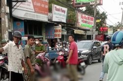 Người đàn ông đang chạy xe thì bất ngờ dừng, ngã tử vong giữa đường