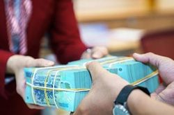 Lãi suất ngân hàng ngày 23/10/2023: Gửi tiền ở đâu để có lãi trên 6%năm?