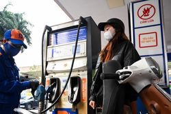 Giá xăng dầu trong nước tăng trở lại từ 15h