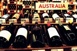 Trung Quốc đồng ý xem xét lại mức thuế đối với rượu vang của Australia