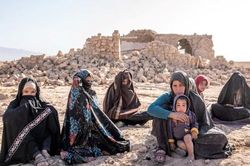 Phụ nữ Afghanistan dễ rơi vào tình huống chết người khi thảm họa xảy ra