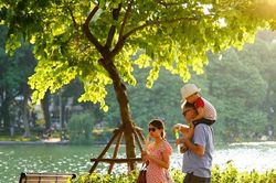 Miền Bắc tăng nhiệt, miền Trung mưa lớn