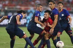 Bị 4 cầu thủ Philippines kèm chặt, Quang Hải vẫn tỏa sáng và ghi bàn giúp tuyển Việt Nam vào chung kết