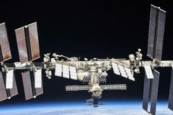 Tốc độ nhanh 'khủng khiếp' của Trạm vũ trụ quốc tế ISS