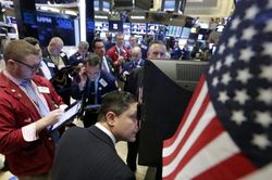 Thị trường chứng khoán thế giới ngày 24/10: Dow Jones tăng nhờ báo cáo thu nhập mạnh mẽ