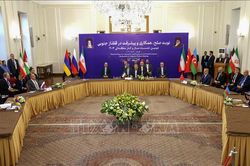 Iran tổ chức các cuộc đàm phán hòa bình giữa Armenia và Azerbaijan