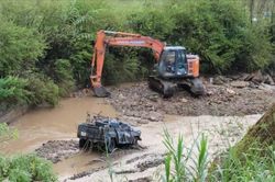 Thủ tướng chỉ đạo khắc phục sự cố lật xe do lũ khiến 4 du khách nước ngoài tử vong tại Lâm Đồng