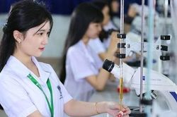 Bình Dương dự kiến bao trọn gói học phí và đầu ra cho sinh viên ngành điều dưỡng, hộ sinh