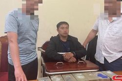 Bắt đối tượng mua bán trái phép 7 bánh hê-rô-in