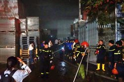 Điều 8 xe cứu hỏa khống chế đám cháy xưởng sản xuất nước yến