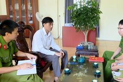 Mạo danh Công an, yêu cầu người dân, lãnh đạo xã phải chuyển tiền qua ngân hàng